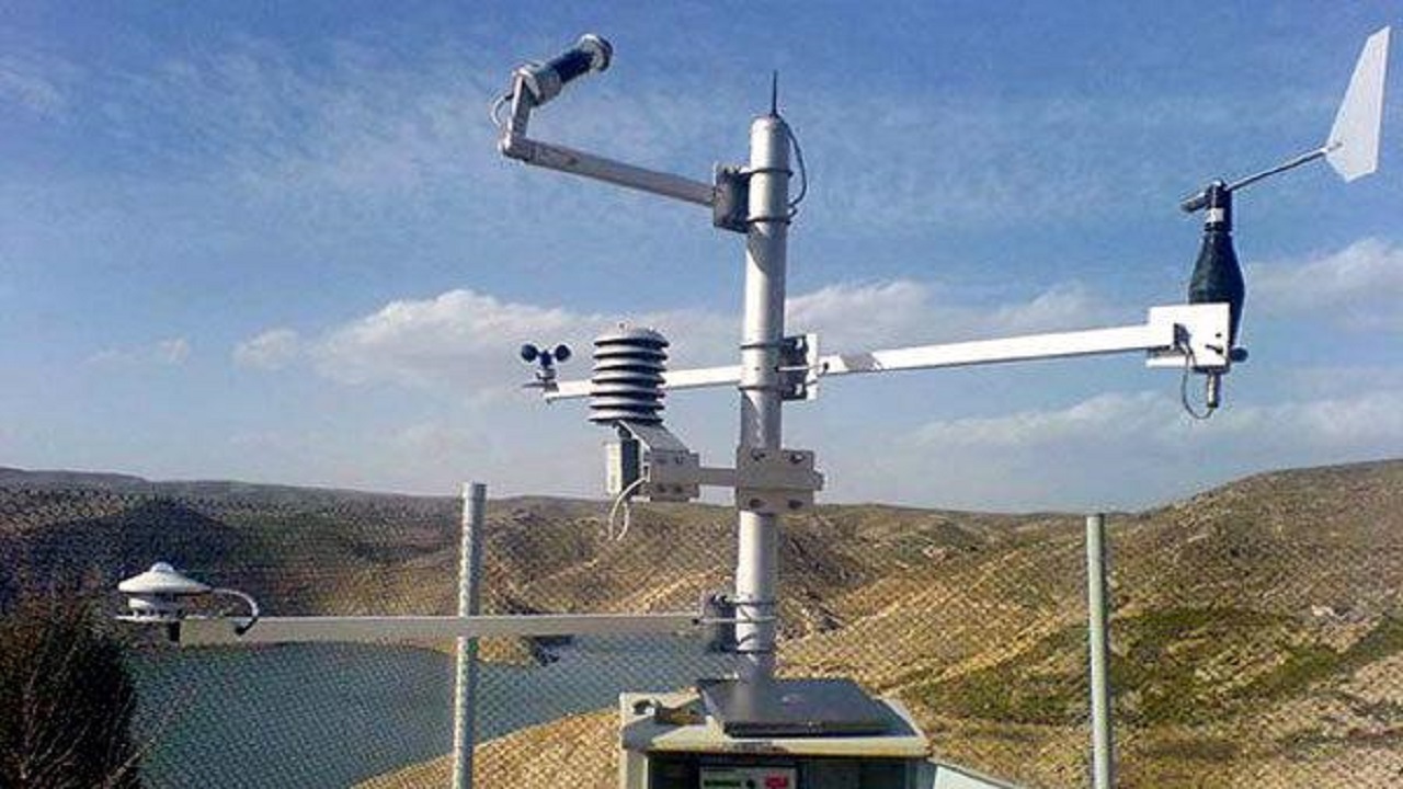 نصب ۲ دستگاه دیتالاگر هواشناسی کشاورزی در خوسف