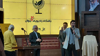 فرزاد حسنی