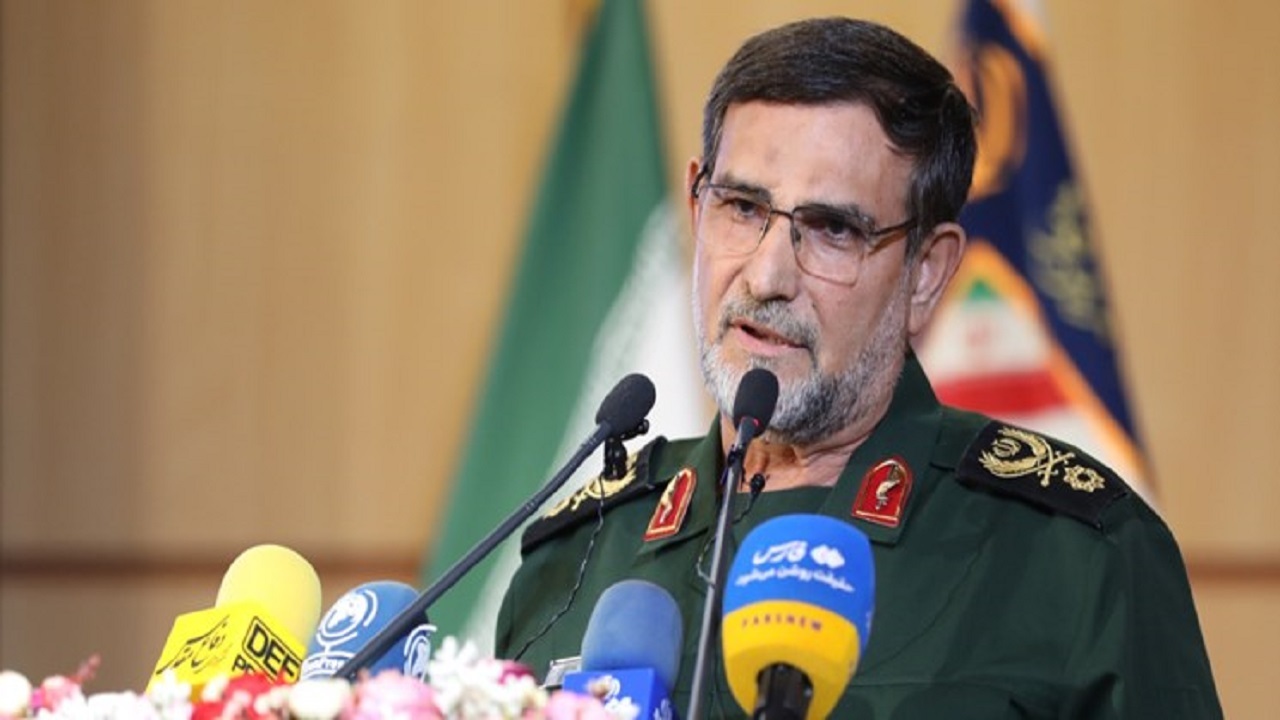 سردار تنگسیری: شناور‌های جدید سپاه ۲۸ موشک پدافندی و کروز دارد