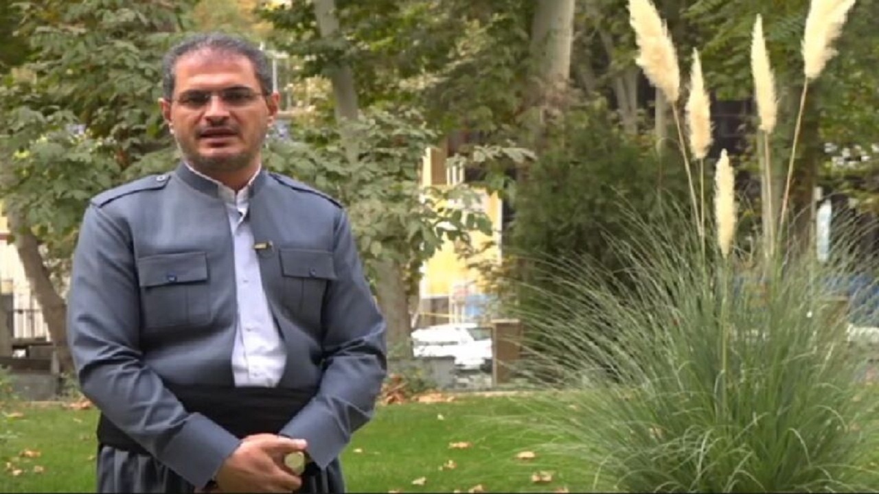 کردستانی ها با لباس کردی در محل کار حاضر شوند