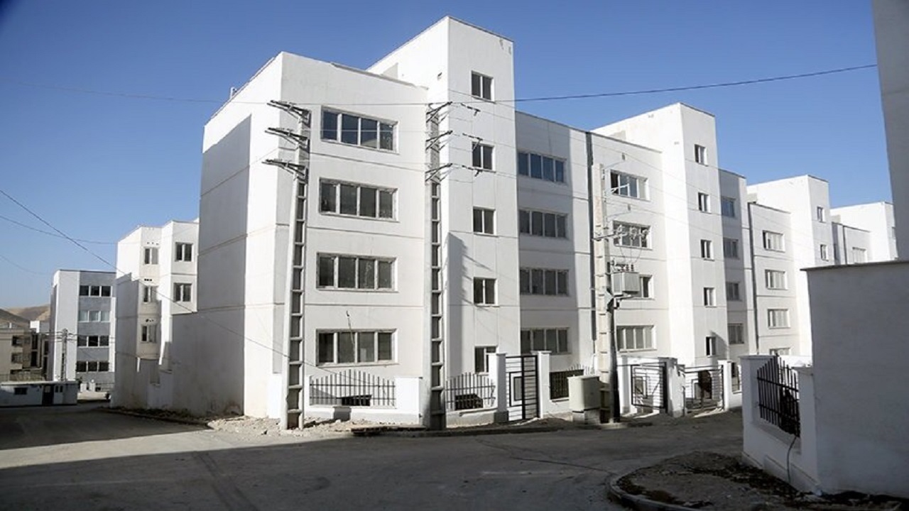 نام‌نویسی ۲ هزار و ۵۰۰ نفر در نهضت ملی مسکن ملایر 