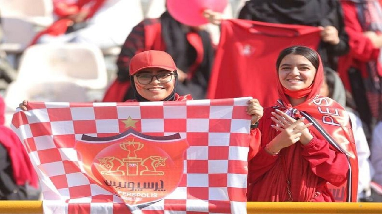 درخواست باشگاه پرسپولیس برای جایگاه مناسب‌تر بانوان در ورزشگاه آزادی