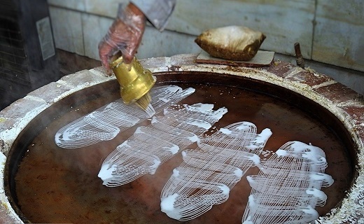 رشته خشکار؛ شیرینی مخصوص روزه داران گیلانی&nbsp;