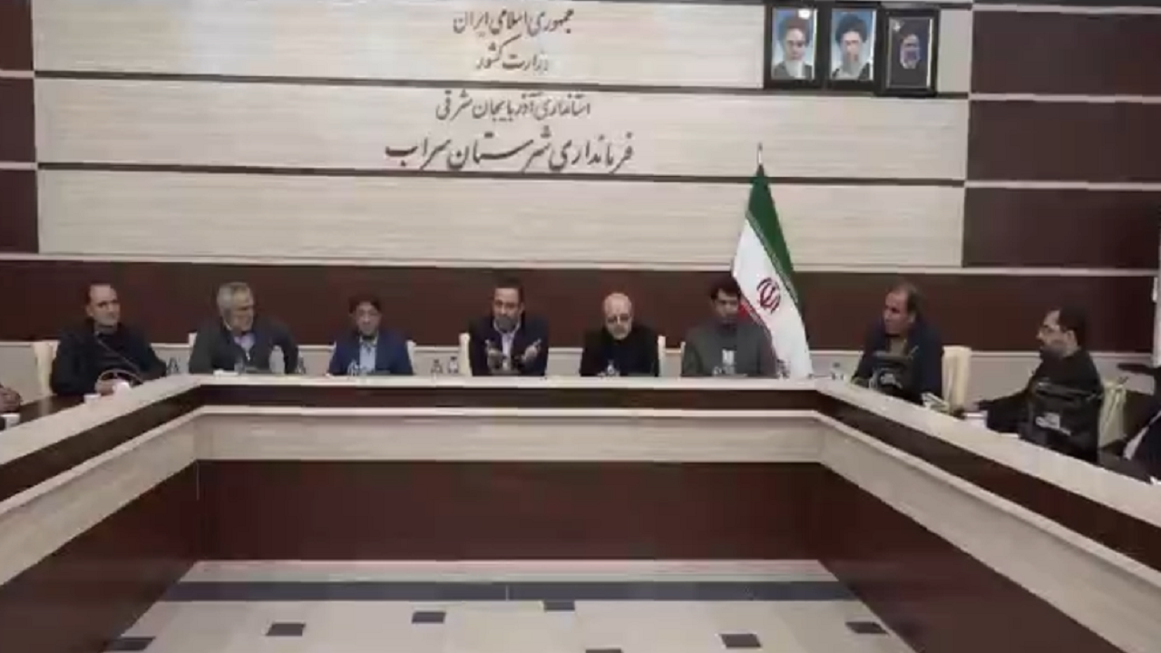 امسال  ۱۶۰ کیلومتر از راه‌های روستایی سراب آسفالت شده اند
