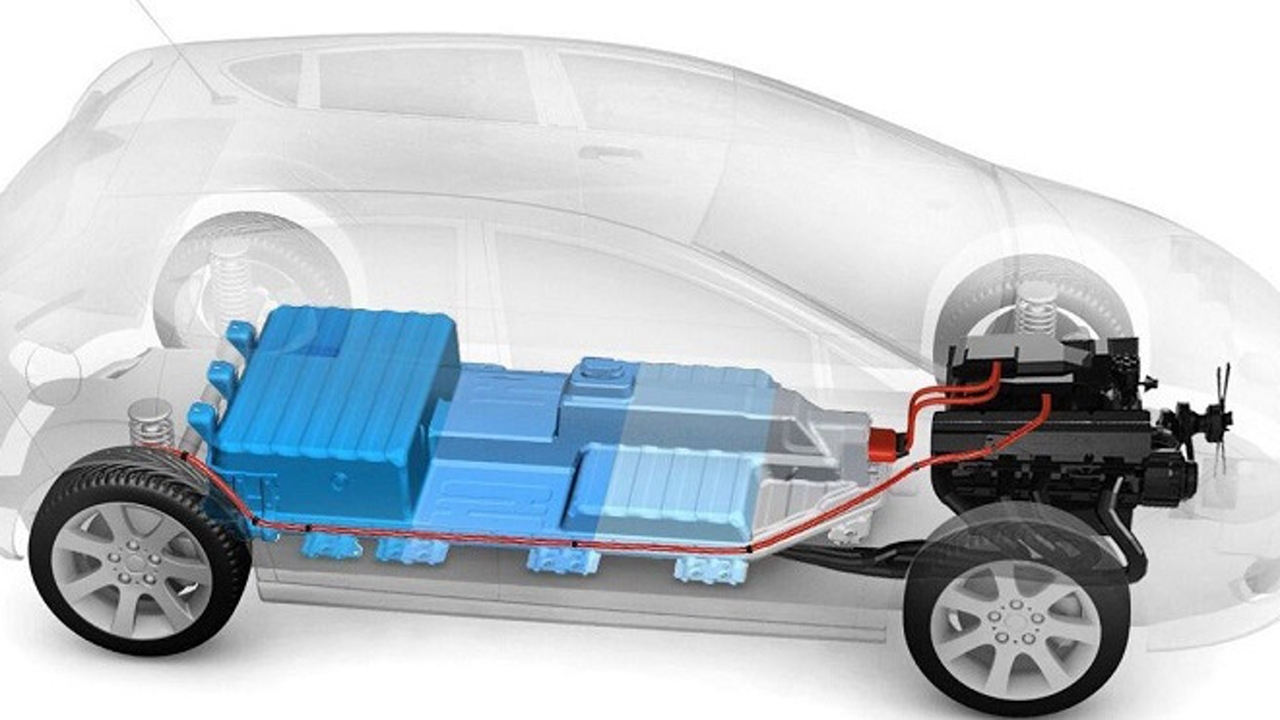 اجزای داخلی یک خودروی برقی + فیلم
