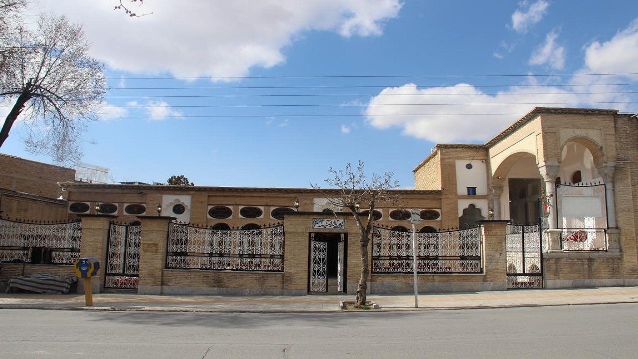 اتاقی بازمانده از عمارت قاجاری در شهرکرد