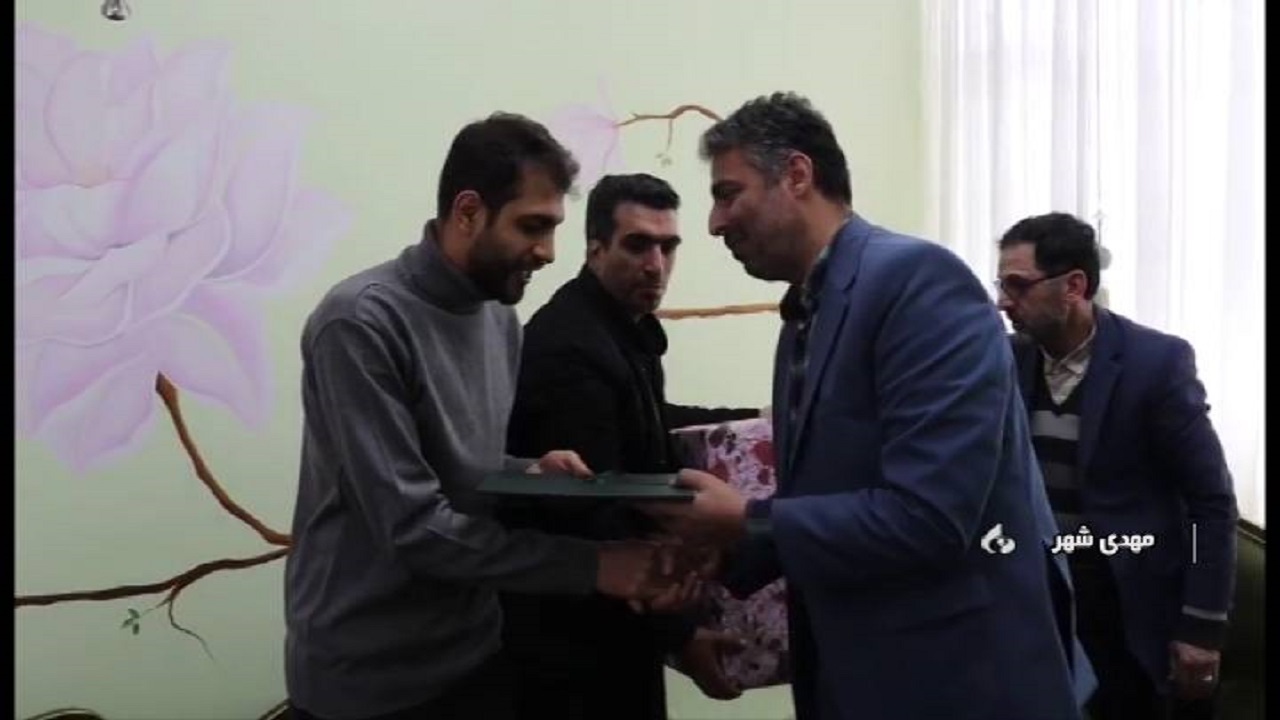 تجلیل از فوتسالیست مهدیشهری آقای گل لیگ برتر
