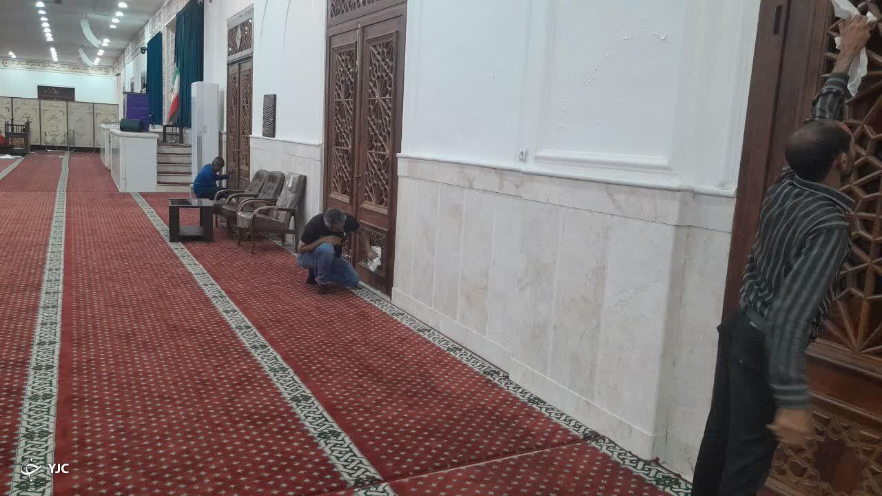 آیین غبارروبی مساجد بندرعباس برای استقبال از ماه مبارک رمضان+فیلم