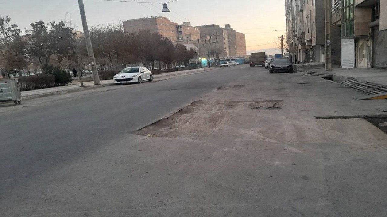روکش آسفالت فرسوده سهم شهروندان بهارستانی شد + فیلم و تصاویر
