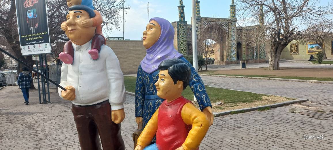 درست کردن المان شهری در آستانه نوروز