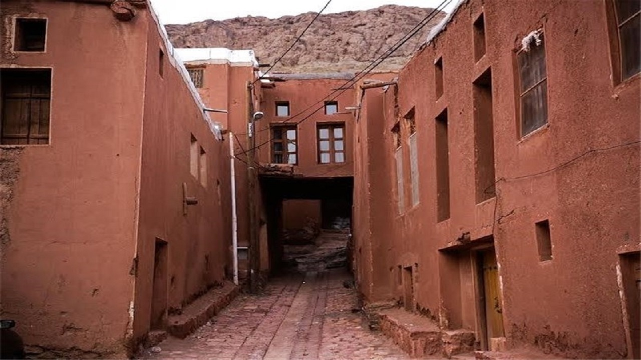 ابیانه در یک‌قدمی ثبت جهانی به‌عنوان روستای جهانی گردشگری