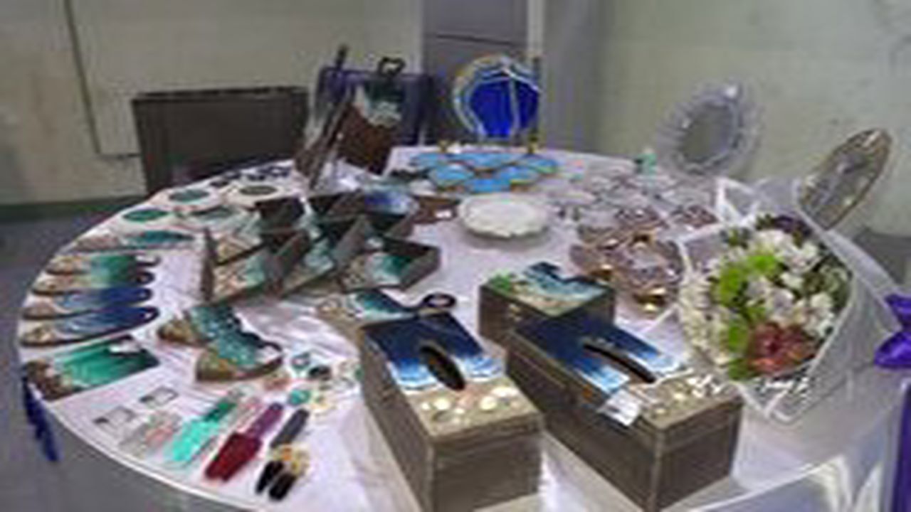 نمایشگاه محصولات عیدانه هفت سین در گرمسار