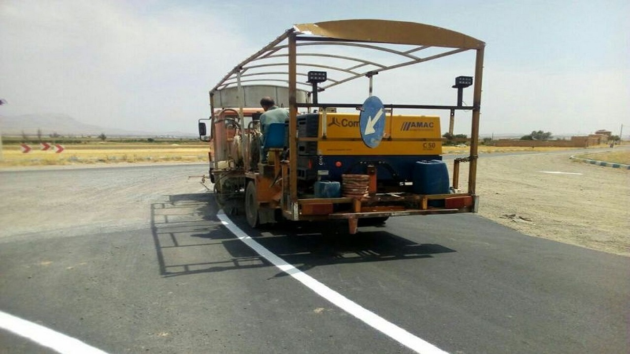 خط کشی ۹۰ درصد از راه‌های روستایی شهرستان دهگلان
