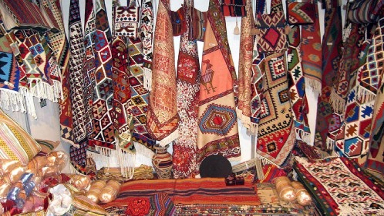 راه اندازی ۱۲ بازارچه نوروزی صنایع‌دستی در همدان