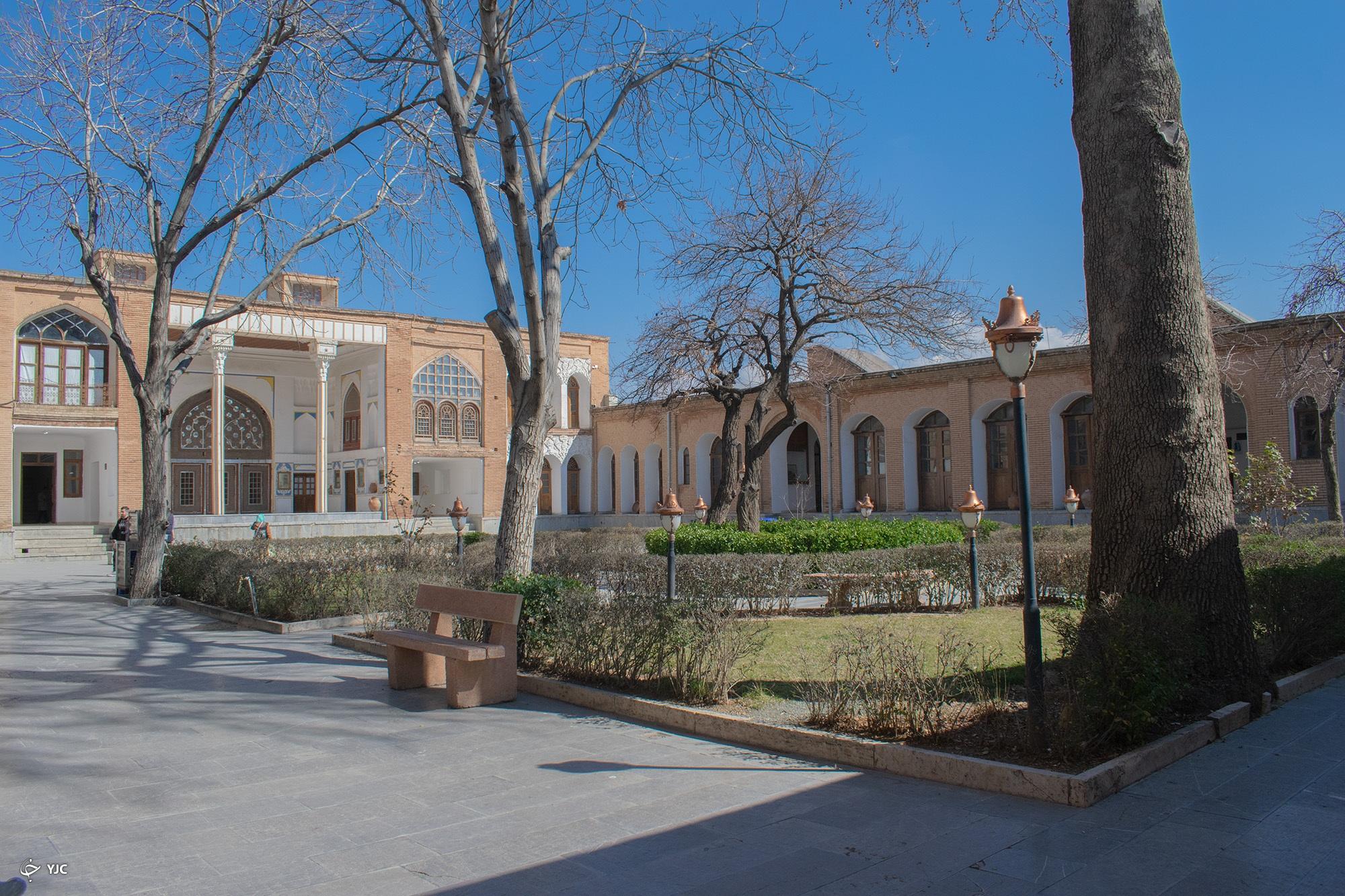 عمارت آصف وزیری سنندج از قدیمی&zwnj;ترین خانه&zwnj;های ایرانی + فیلم