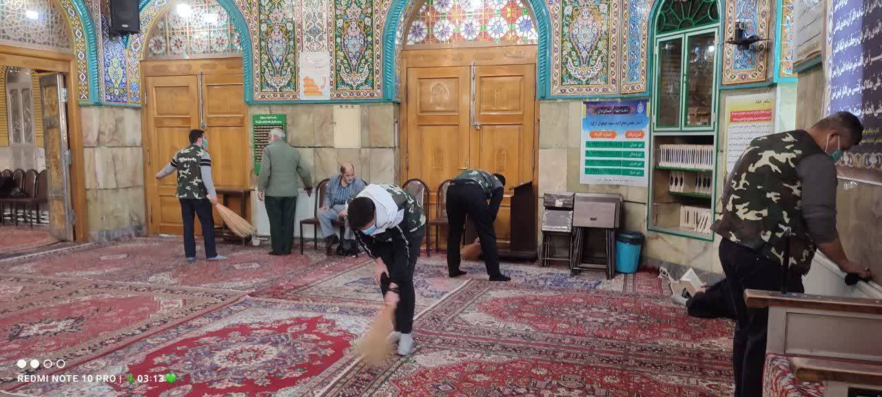 غبارروبی و عطر افشانی