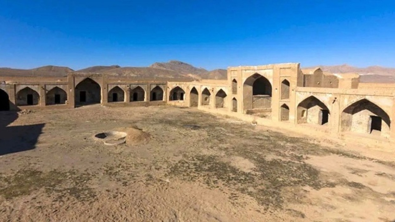 واقعیت ماجرای واگذاری دو کاروانسراهای ثبت‌جهانی سمنان چه بود؟