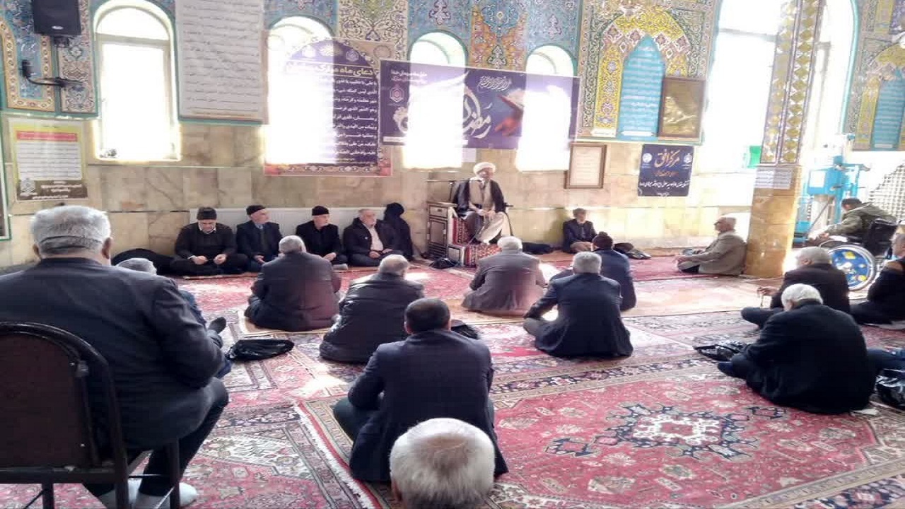 گوشه‌هایی از برگزاری مراسم معنوی در امامزاده سید بهلول به مناسبت ماه رمضان + تصاویر