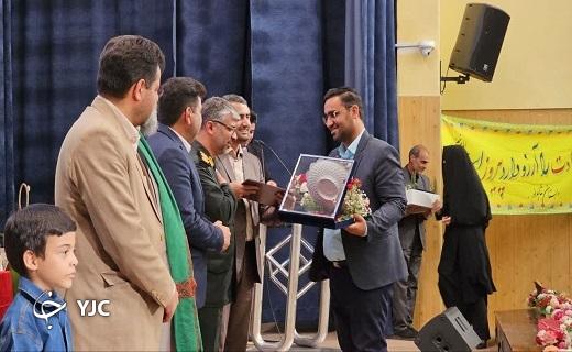 برگزاری آیین آلاله&zwnj;های سرخ، نکوداشت روز شهدا در بافق + عکس