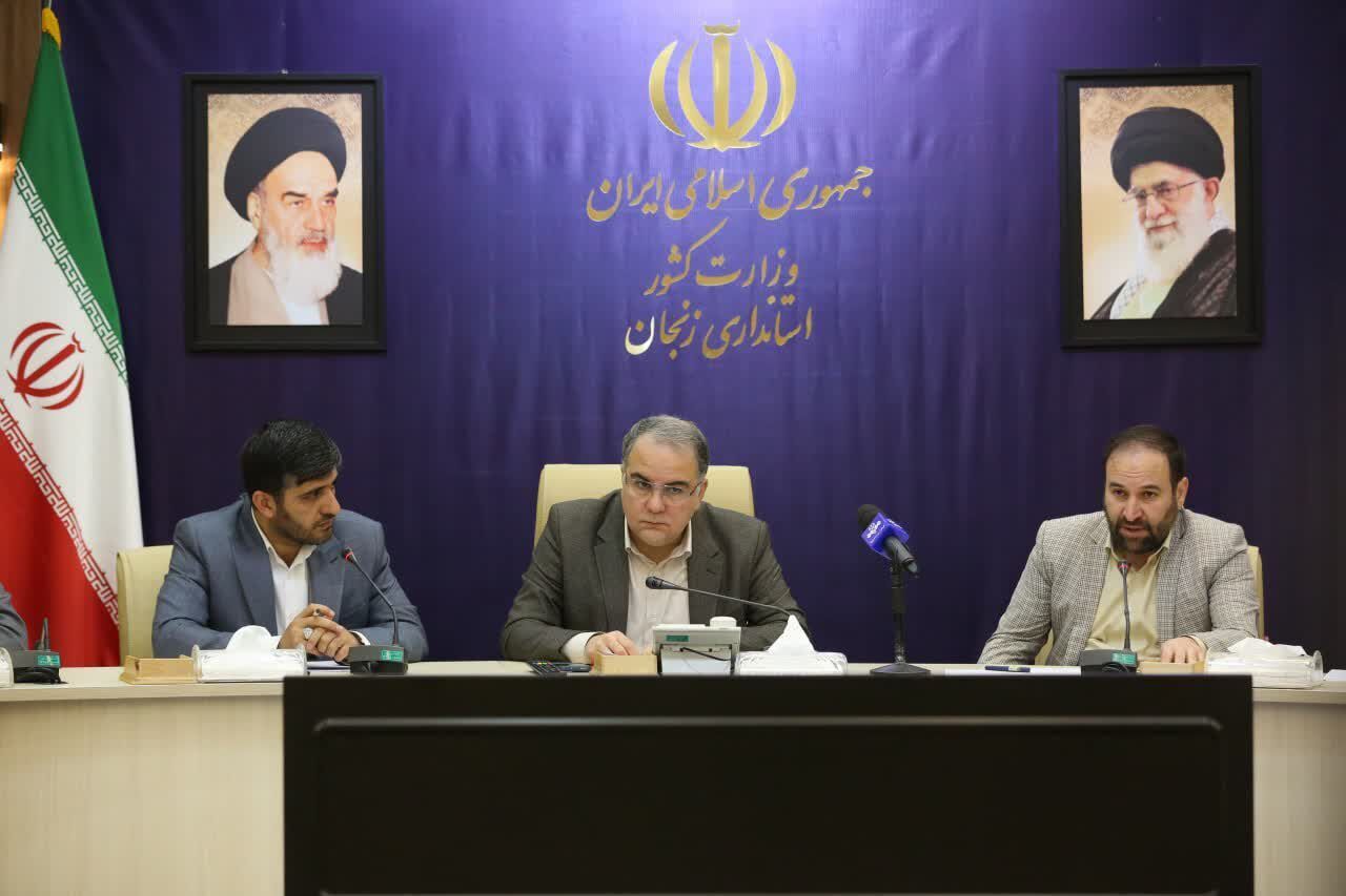 رفع مشکل پتروشیمی زنجان نیازمند نگاه کلان است