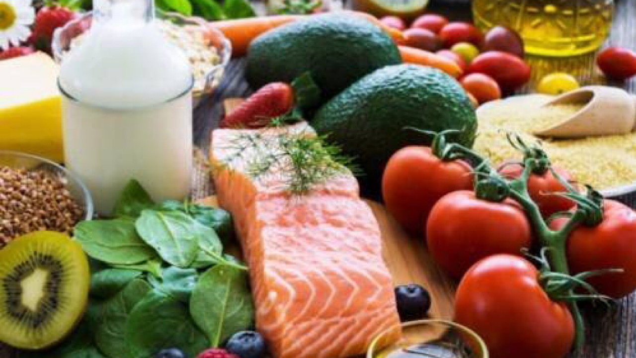 مصرف روزانه کدام مواد غذایی برای سلامتی مفید است؟