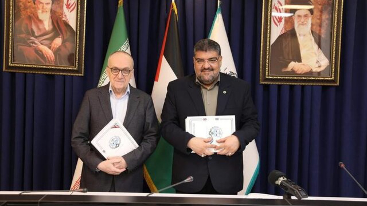 امضای تفاهمنامه همکاری حقوقی میان مرکز وکلا و وکیل فرانسوی حامی فلسطین
