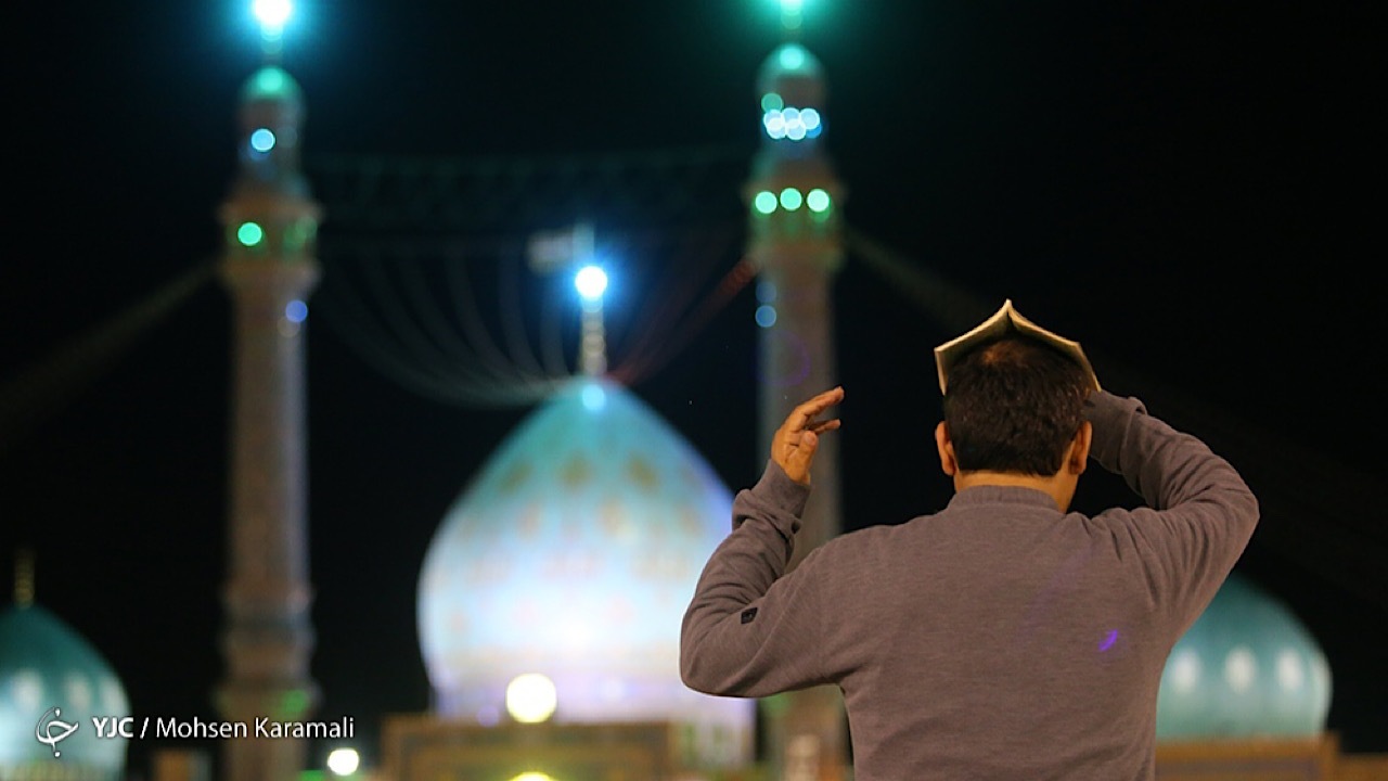 نوای مناجات در قاب تلویزیون می‌پیچد