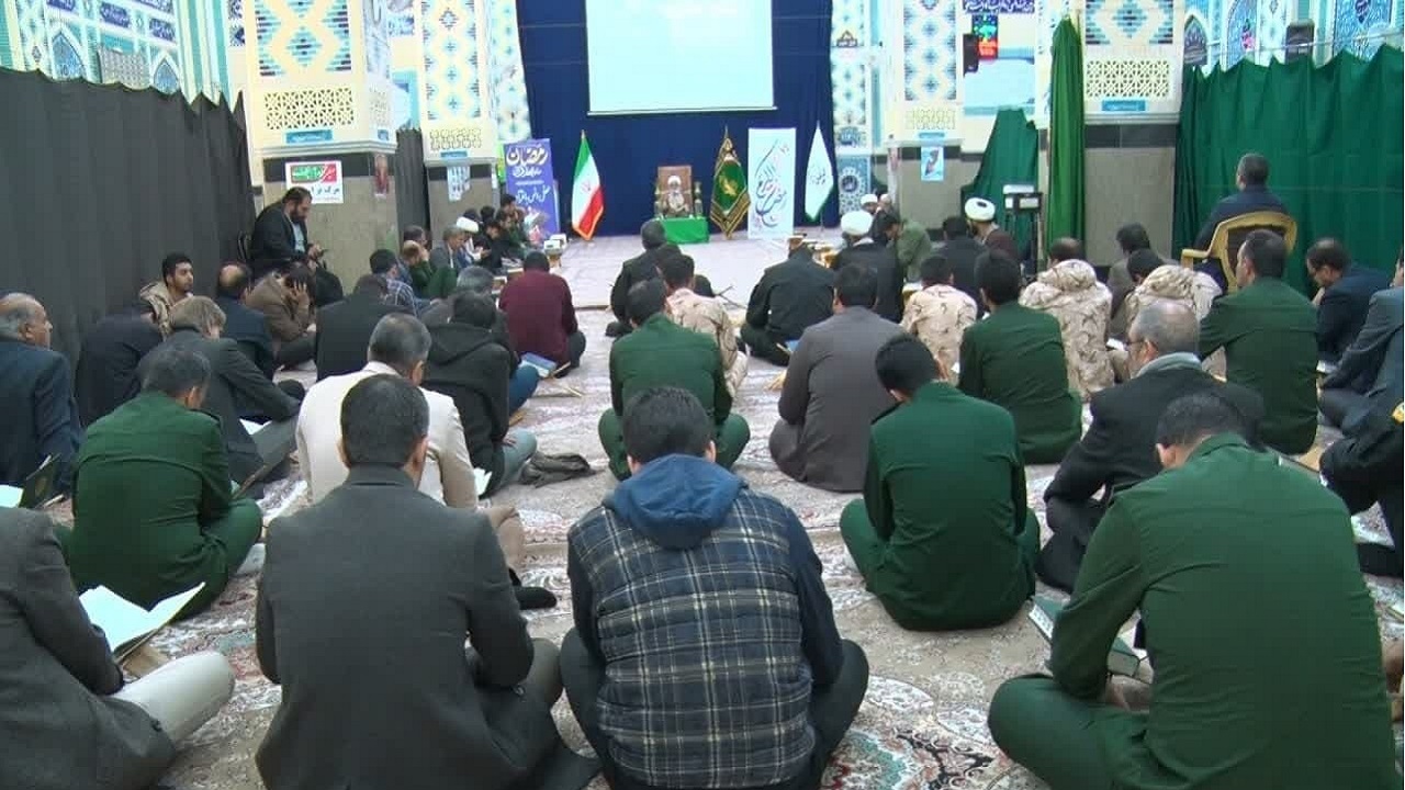 رونق محافل انس با قرآن در میبد