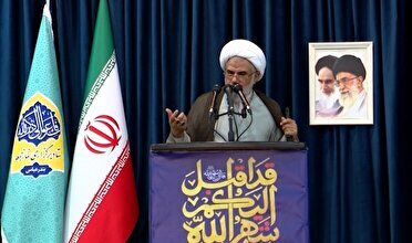 امام جمعه بندرعباس: منتخبان مردم در مجلس پیگیری مشکلات ملی را در اولویت بگذارند
