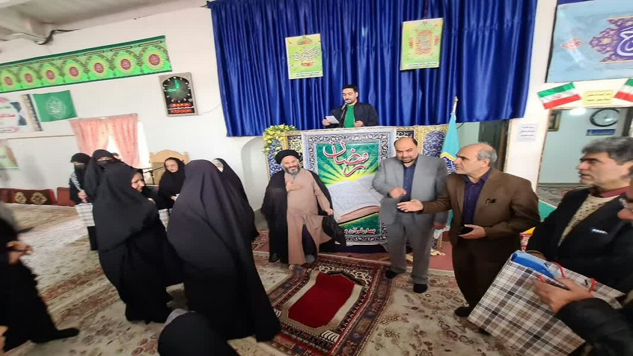 مراسم تجلیل از رای اولی‌ها در فریمان + تصاویر