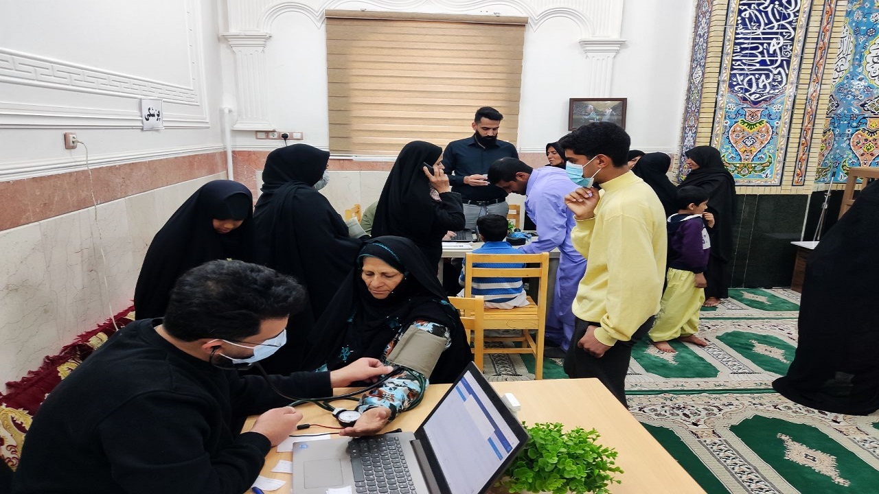 ارائه خدمات بهداشتی و درمانی رایگان به ۷۰۰ نفر در اردوی جهادی طرح سنجش سلامت مهرورزی