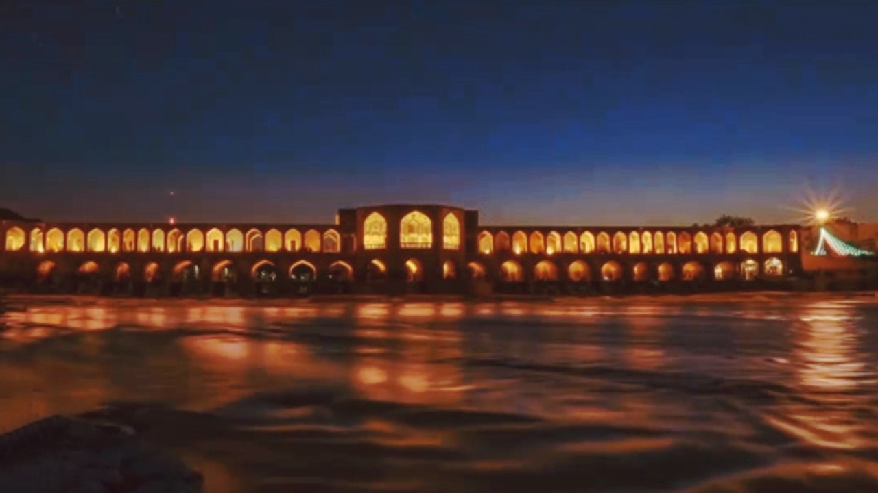 زیبایی‌های گردشگری شهر اصفهان + فیلم