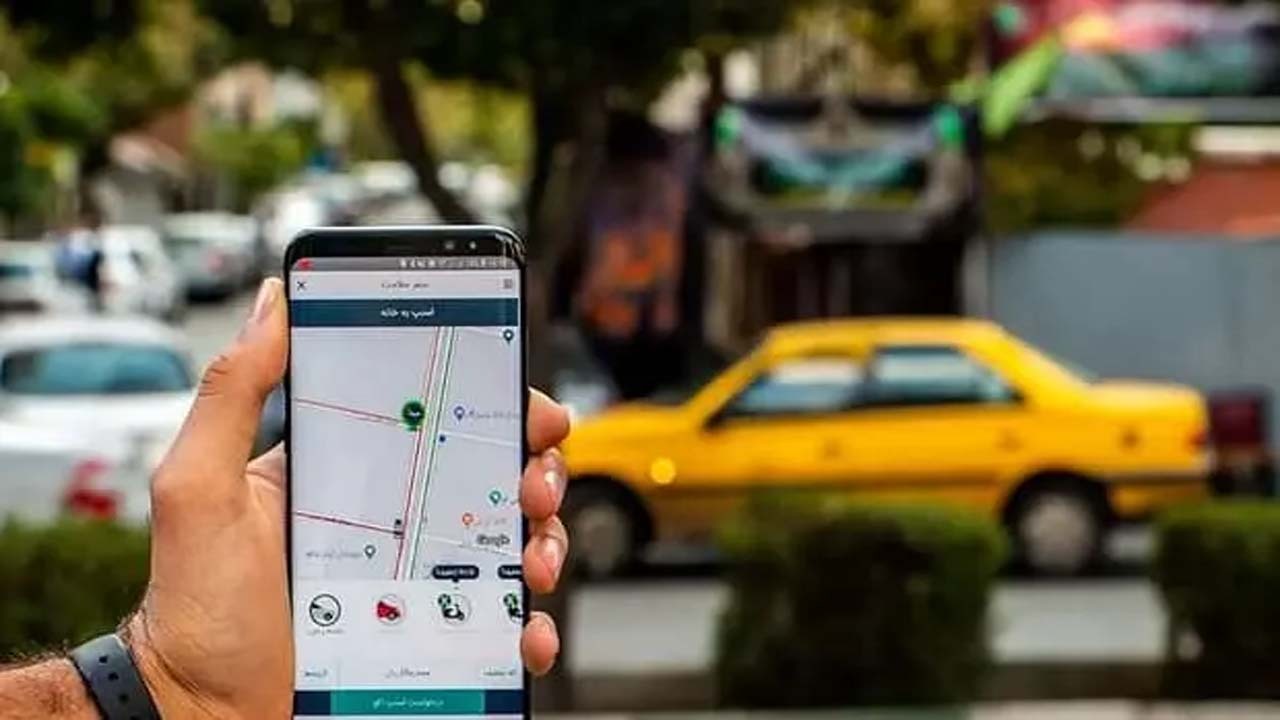 کاریکاتور/ شگرد تاکسی‌های اینترنتی برای افزایش کرایه‌ها