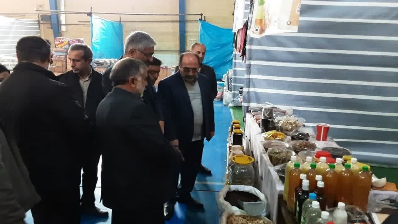 توزیع ۳۳ تن اقلام اساسی در نمایشگاه بهاره اردل
