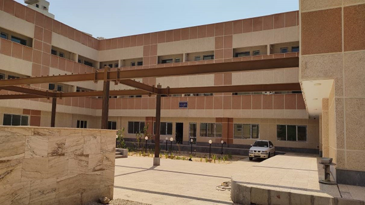 ساخت ۲۲۰ مدرسه و ۲۵ خانه بهداشت در مناطق محروم جنوب ایران