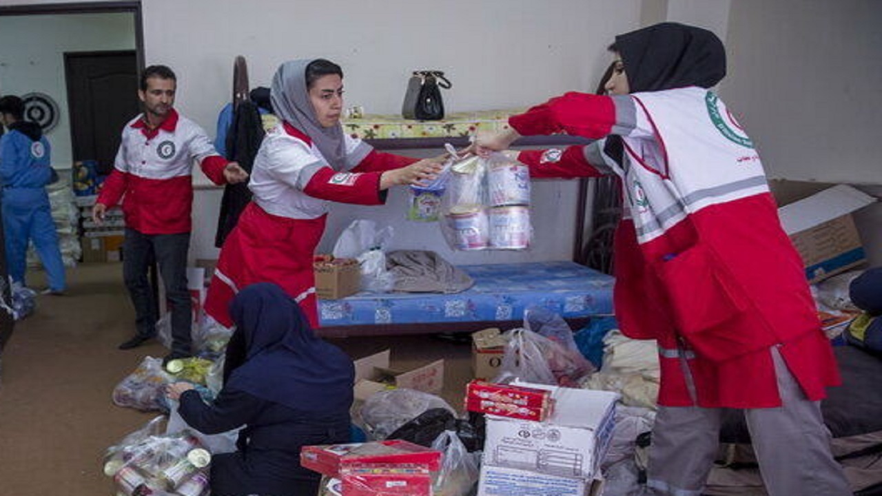کمک‌های غیرنقدی هلال احمر قزوین به سیل زدگان سیستان و بلوچستان
