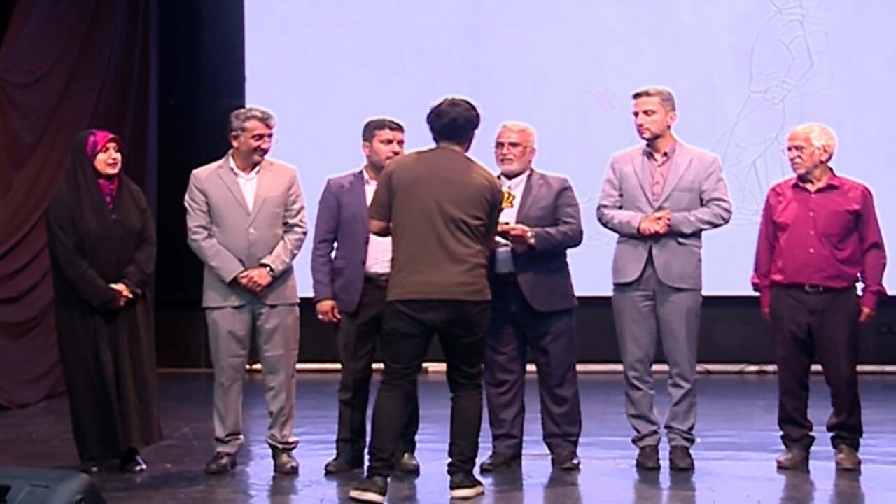 تجلیل از برگزیدگان جشنواره فیلم ۱۰۵ ثانیه در بندرعباس