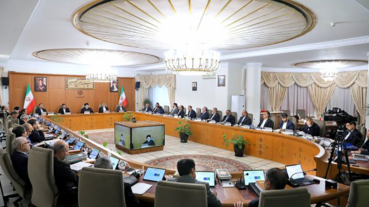 رئیسی: اعضای دولت به دستاورد‌های فعلی اکتفا نکرده و تلاش خود را مضاعف کنند