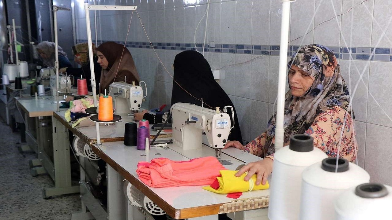 بیش از ۱۰ هزار بانوی سرپرست خانوار در مشهد به خودکفایی رسیدند