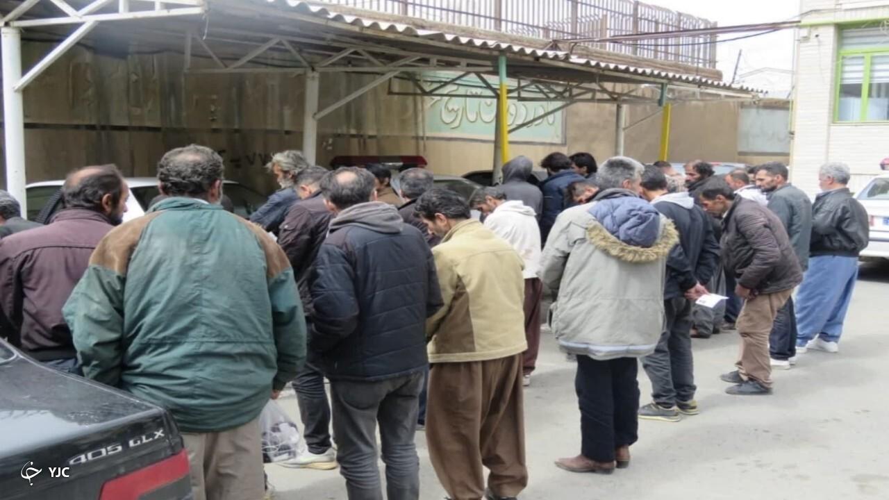 ۴۰ معتاد متجاهر در مهاباد جمع‌آوری شدند