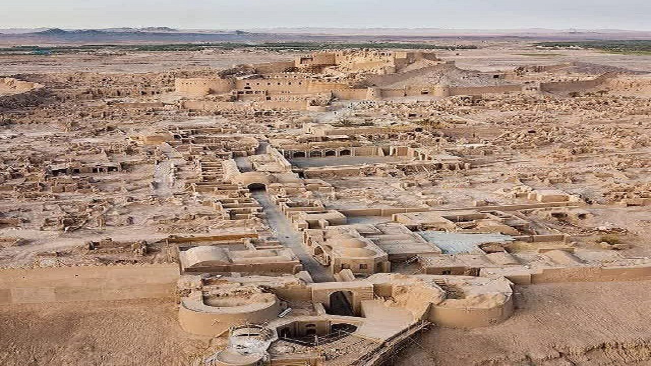 بزرگترین بنای خشت گلی جهان آماده استقبال از  مهمانان نوروزی است