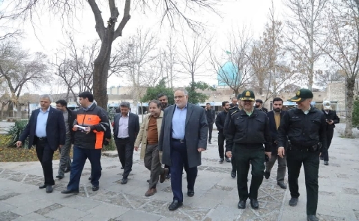 بازدید استاندار قزوین از پیاده راه سبزه میدان و موزه چهلستون