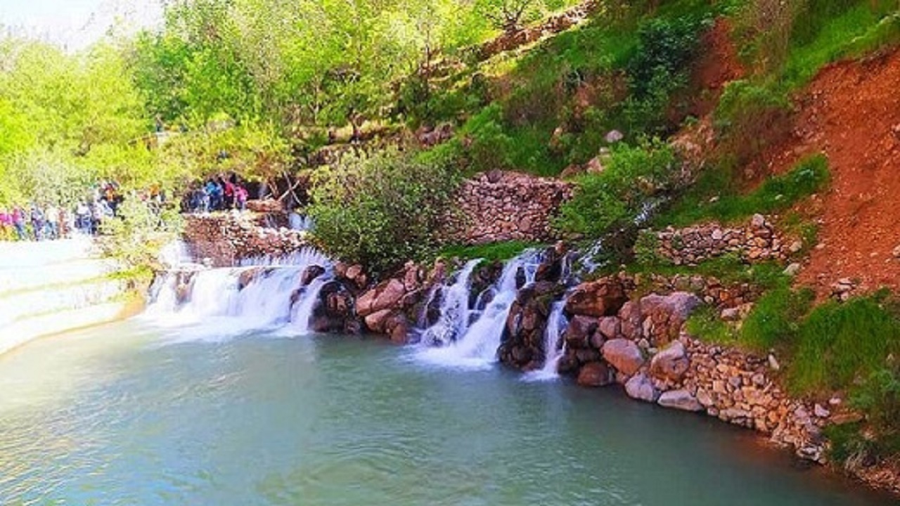 خروش چشم نواز چشمه تلوکسان در روستای دیوزناو + فیلم