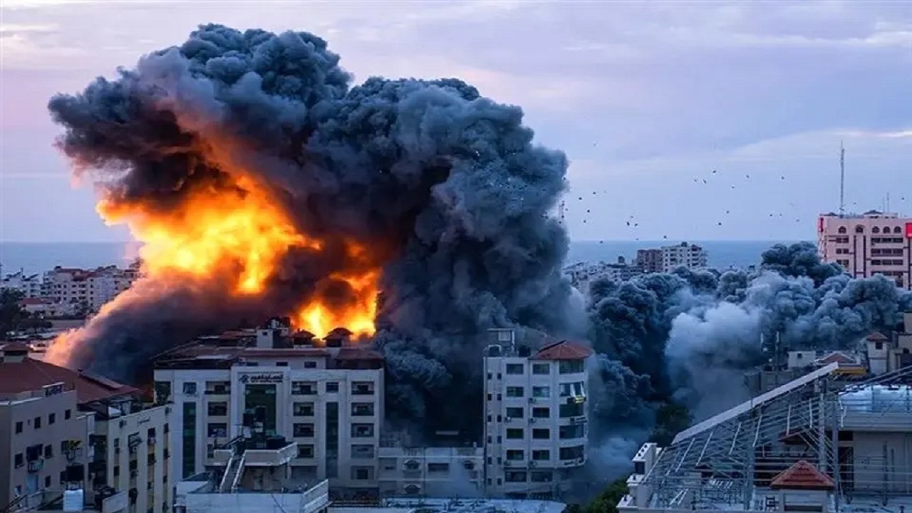 حمله جنگنده‌های اسرائیلی به اردوگاه «النصیرات»؛ ۴ نفر شهید شدند + فیلم