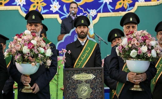 آیین خطبه خوانی و تعویض پرچم گنبد فیروزه&zwnj;ای مسجد مقدس جمکران