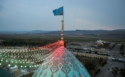 آیین خطبه خوانی و تعویض پرچم گنبد فیروزه&zwnj;ای مسجد مقدس جمکران
