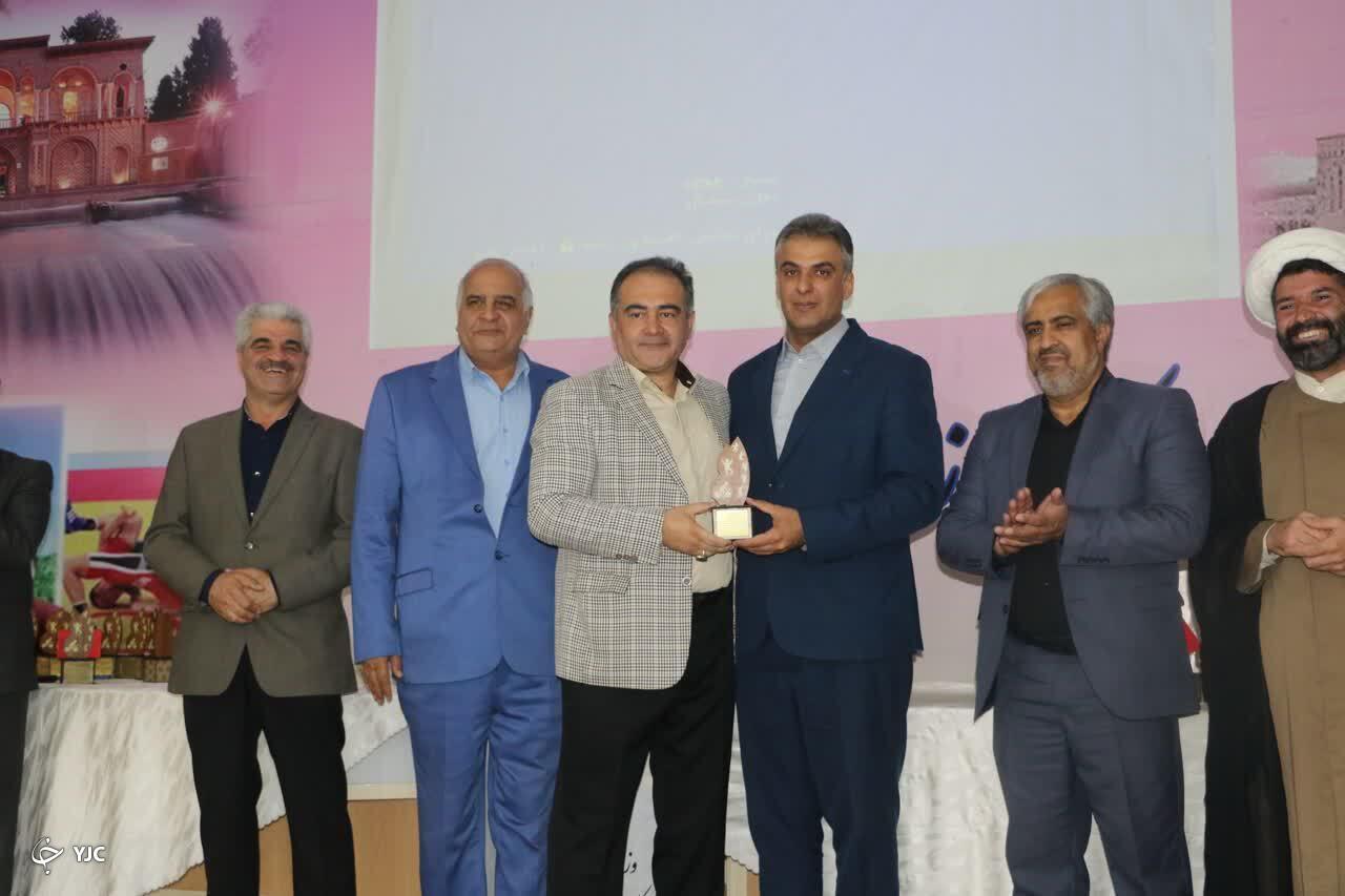 آیین تجلیل از افتخارآفرینان ناشنوا در کرمان