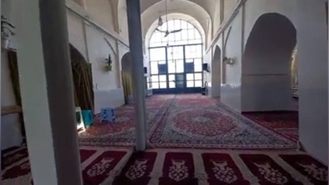 نمایی از مسجد تاریخی علی در آران و بیدگل
