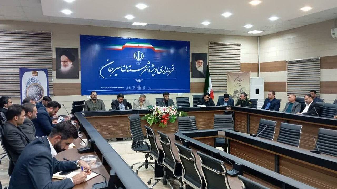 نامزد‌ها بر فعالیت ستاد‌های خود نظارت داشته باشند