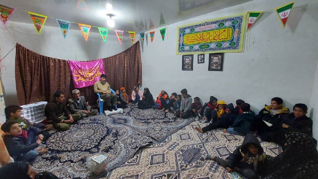 برگزاری دوره آموزشی احکام ویژه نوجوانان در روستای الیف کازرون + تصاویر